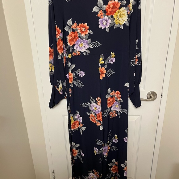 Gorgeous Karen-T designs Jumpsuit, SIZE XL - Picture 6 of 16